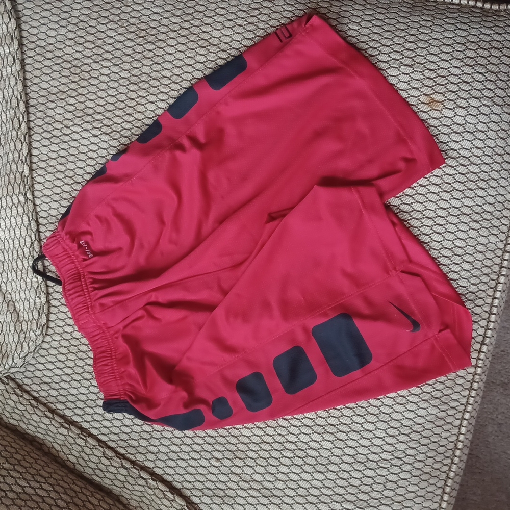 Red dri-fit Nike shorts sz M youth